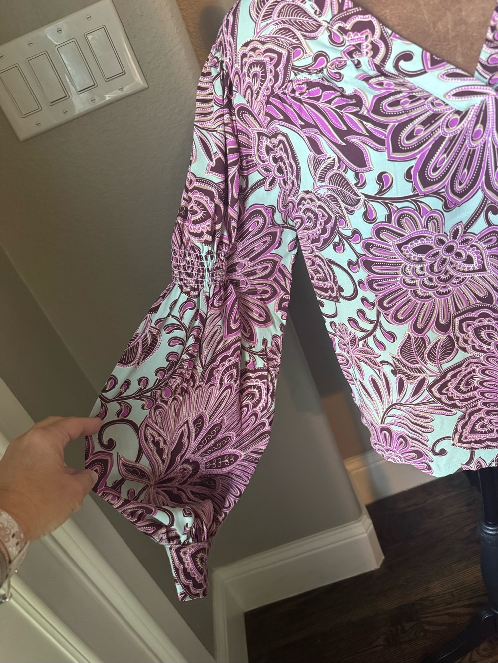 LOFT NWT Paisley Floral Blouse Size Small Mint Purple Split Neck Long Sleeve - Picture 4 of 12